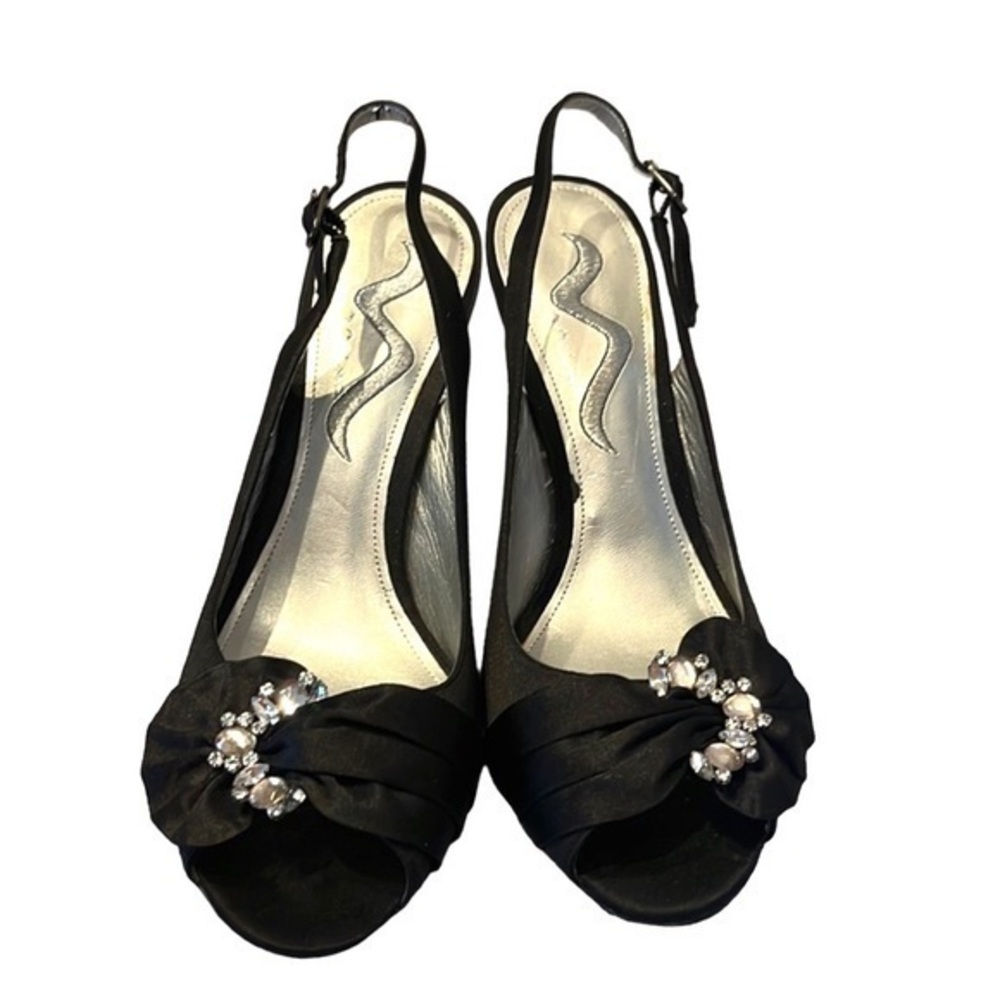 Nina Black Matte Satin-Like Heels Size 9.5